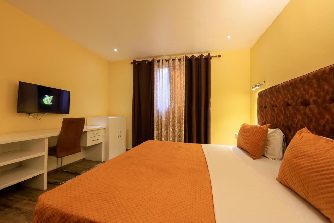 Roses Guest House Kumasi Exterior photo